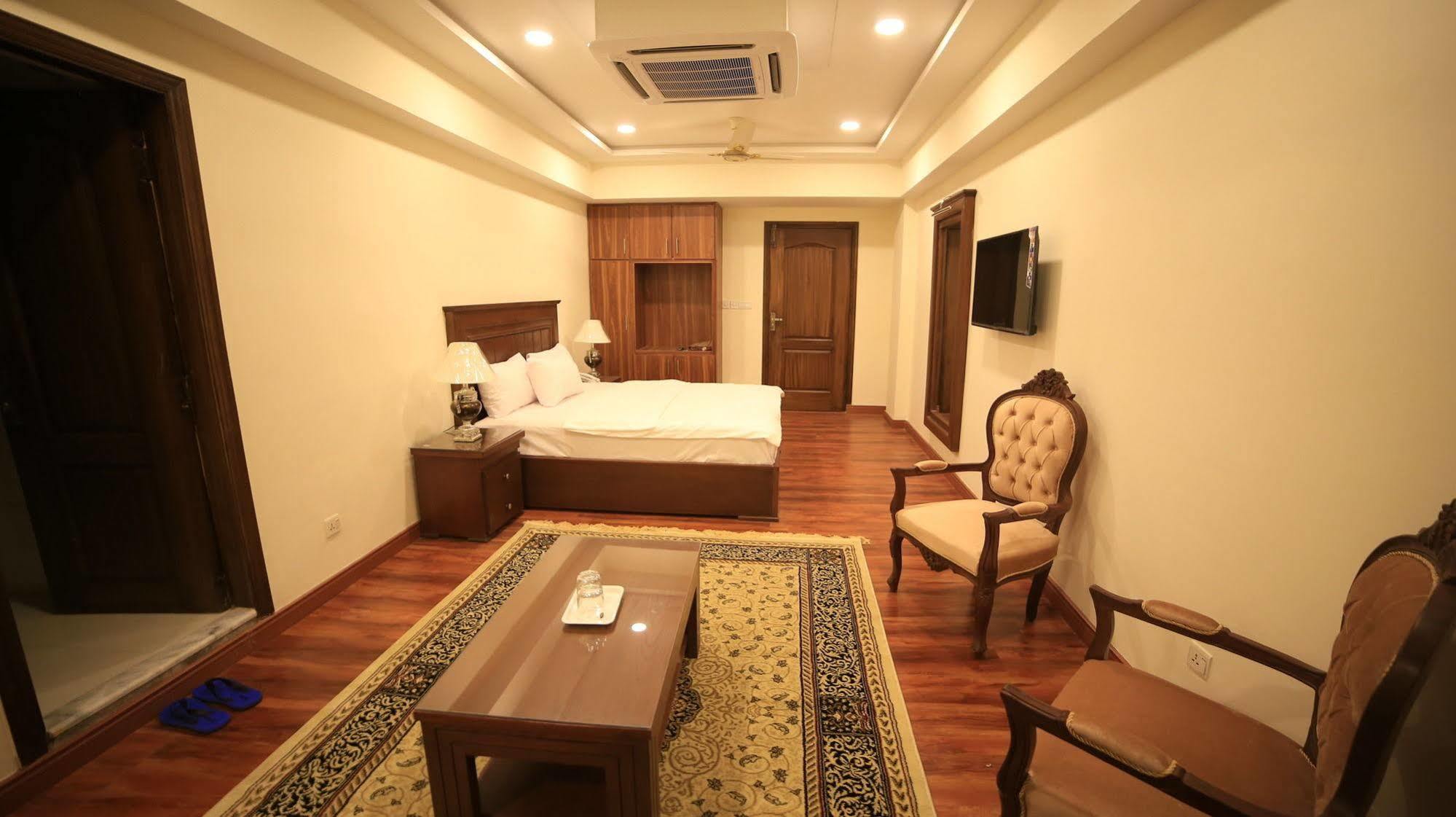 Hotel Diplomat Islamabad Exterior foto