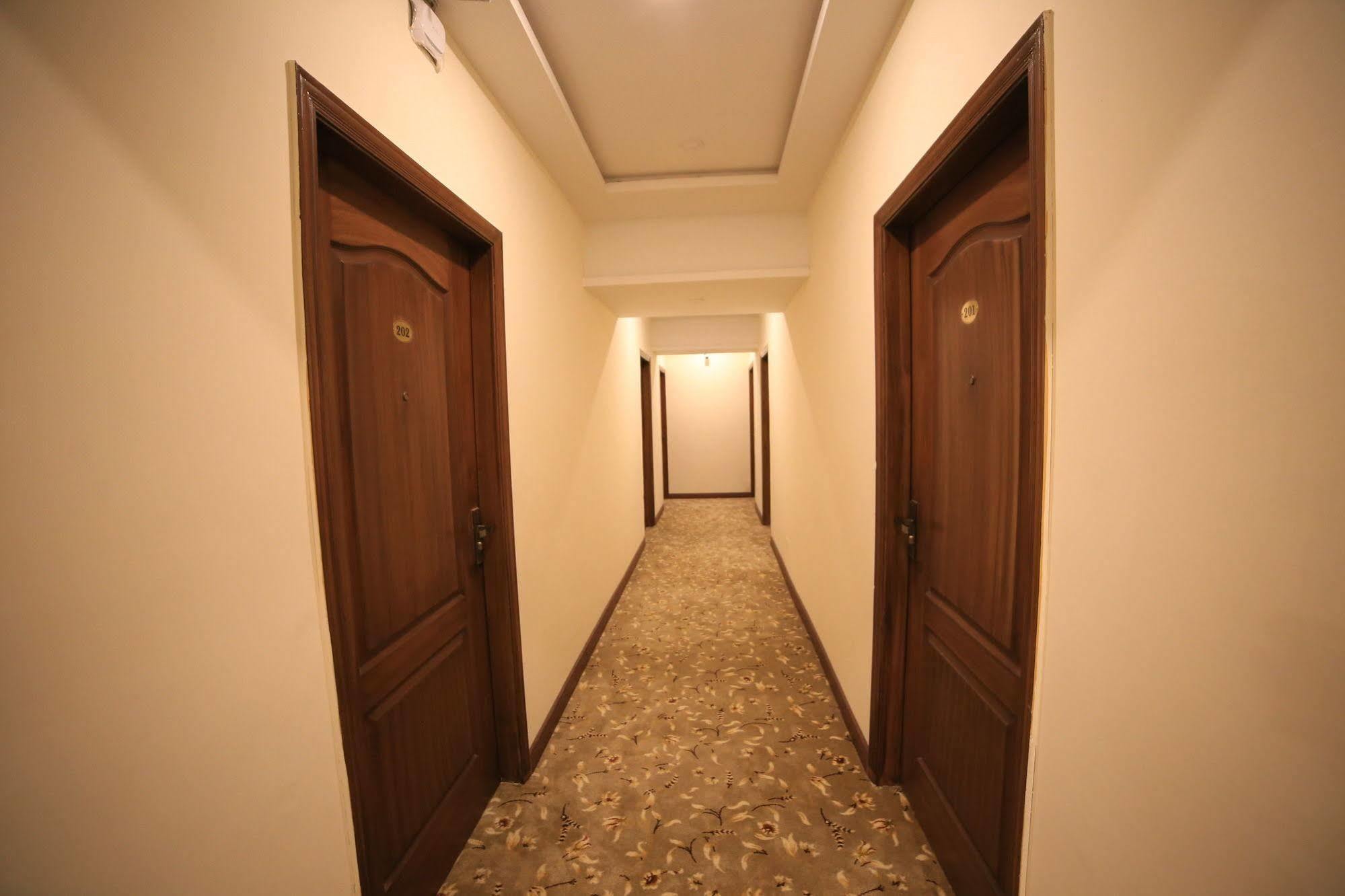 Hotel Diplomat Islamabad Exterior foto